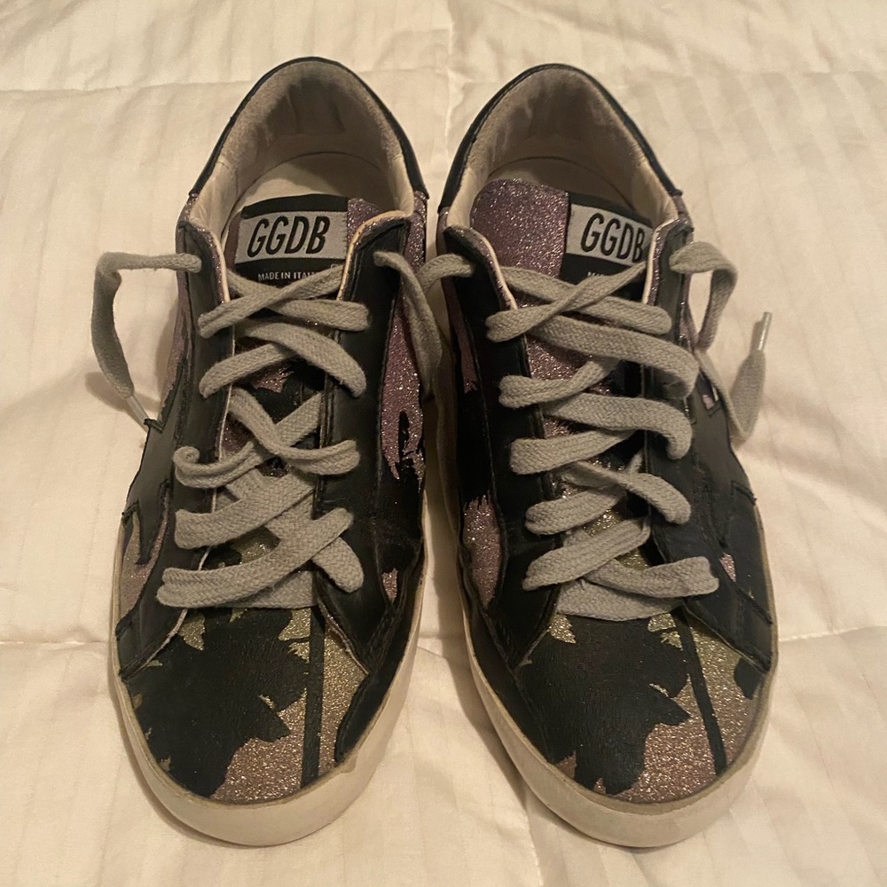 Women’s Golden Goose Superstar Shoes